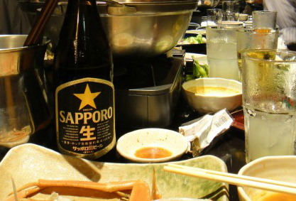 baito-nomikai-kotowaru.png 飲み会の机