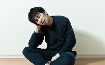 baito-shonichi-kincho.png 緊張している男性