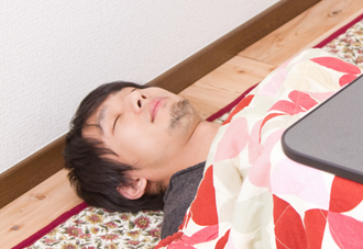 baito-toujitsu-kekkin.png 寝る男性